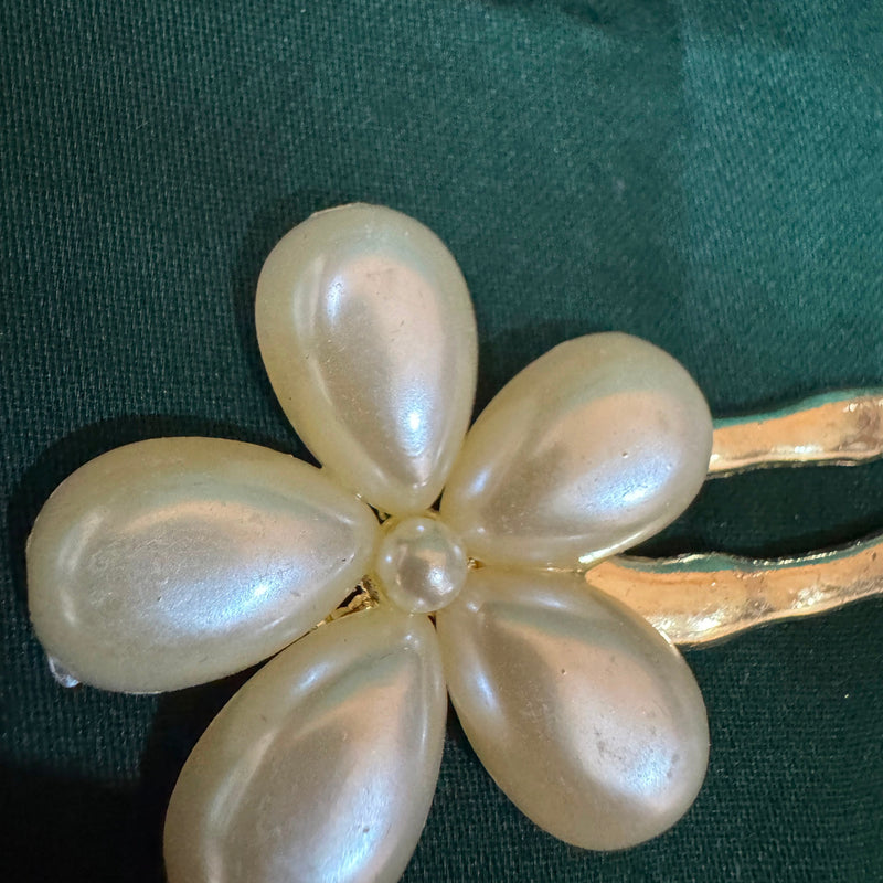 Pearl Flower Hair Fork